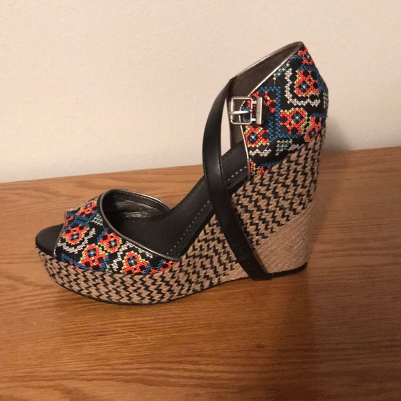 Multi Color Wedges - Picture 3 of 3